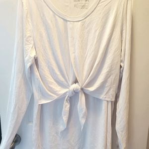 Latched Mama Long Sleeved Front Knot Nursing Shirt